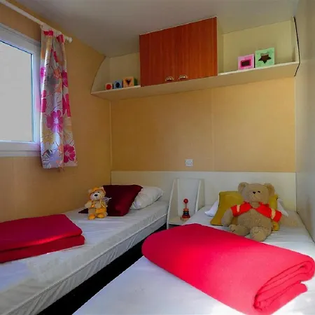 Camping La Touesse Saint-Lunaire Habitación foto